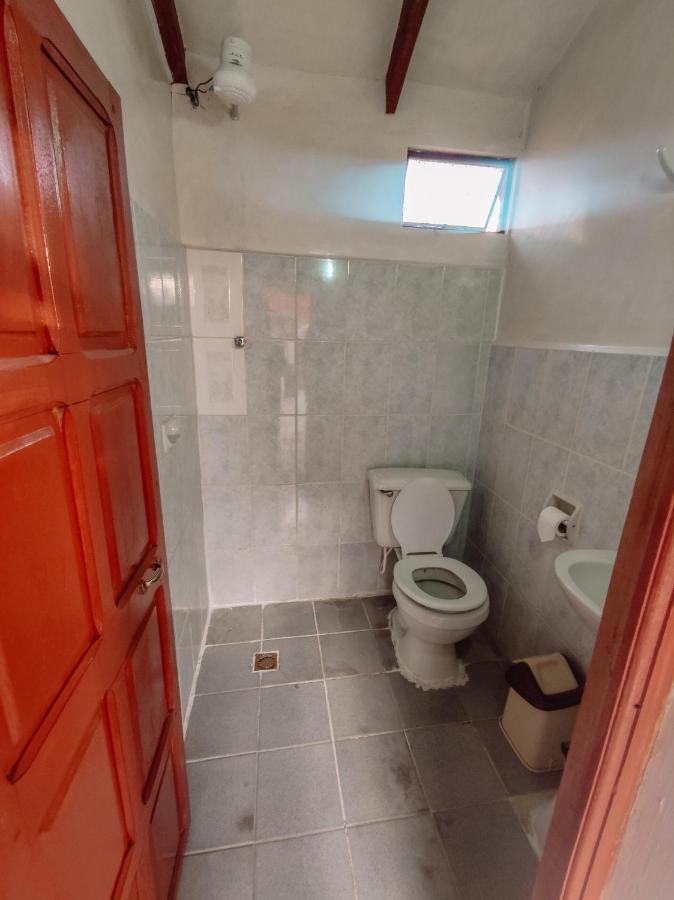Inti Wasi Lodge Comunidad Yumani エクステリア 写真